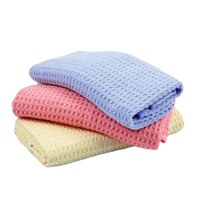 China Viable Hot Sales In JAPAN Microfiber Waffle Kitchen Towel Instant Absorption Color Dish Cloth Weave Single Dinner Table Kitchen for sale