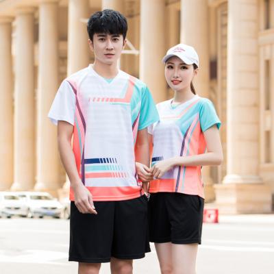 China 2021 breathable and quick dry lightweight fabric tennis badminton wears sports wears mens and ladies sizes wholesale cheap price for sale