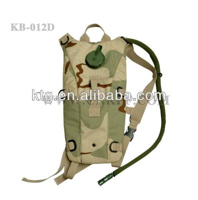 China Waterproof Hydration Bag Camel Bag Military Water Bag for sale