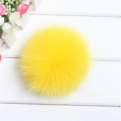 China Factory price soft smooth feeling faux fur pom pom raccoon fur pom producer faux fur chain ball for sale