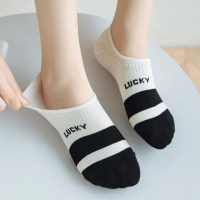 China Hot Selling New Girls Summer Breathable White Invisible Boat Socks With Non-slip Silicone High Quality Soft Breathable Boat Socks for sale