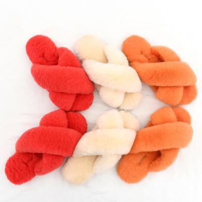 China 2021 Fashion Trend High Quality Durable Soft Fur Slippers Women's Slippers Wholesale Sheepskin for sale