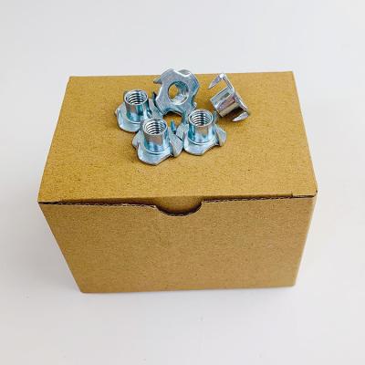 China High Quality Heavy Industry Carbon Steel Four Claw Tee Nut 3/8X7/16, 120 Pcs Per Unit for sale