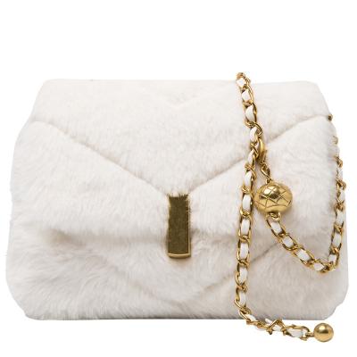 China 2022 autumn and winter new trend CIA furry one-shoulder fashion plush messenger bag female chain bag for sale