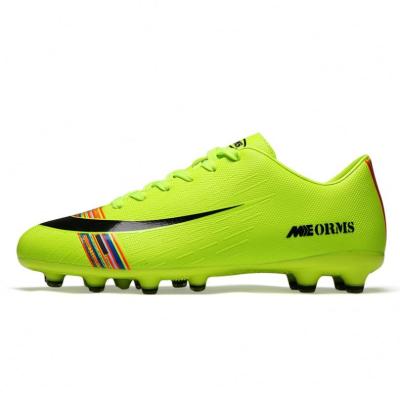 China PVC Arvin Full Size 35-45 Indoor Soccer Shoes For Men Leather Soccer Shoes 15905982359 for sale