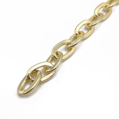 China Durable Wholesale Bag Accessories Fashion 2.2*9.5*14.5MM High Quality Metal Bag Chain for sale