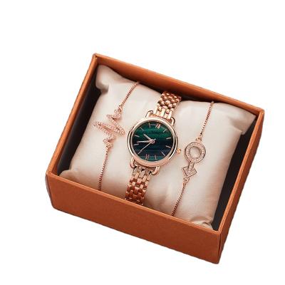 China Fashion\Popular Luxury Dress Factory Direct High Quality Men Watches Movt Excel Japan Atmosphere Woman Quartz Watch for sale