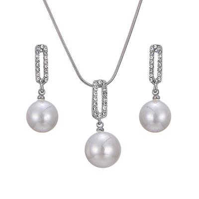 China Cheap Fine Zircon Micro Pave Pearl and Pearl Necklace Drop Earrings Pendant Jewelry Set for sale