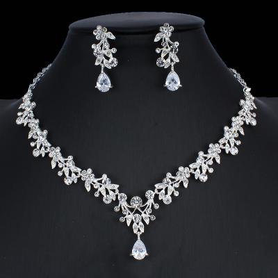 China Factory direct wholesale cheap wedding jewelry set gift CZ zirconia bridal necklace set with earrings for brides for sale