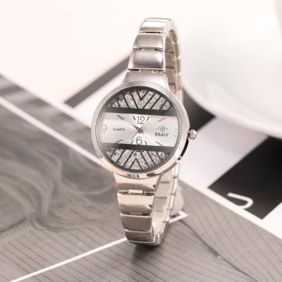 China Small Three Needle Fashion Ladies Rose Gold Men Wristwatch Quartz Watch Valentine's Day Gift Watches for sale