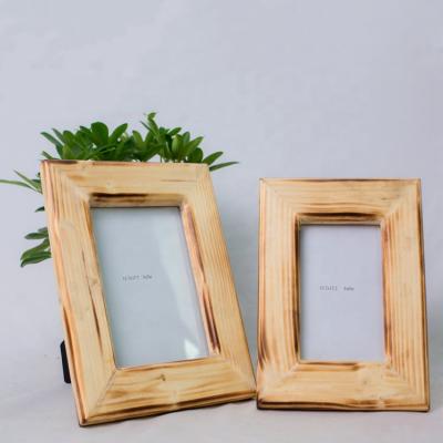 China Eco-friendly Wholesale Latest Farmhouse Style Vintage Photo Frame For Wedding Favors Gift for sale