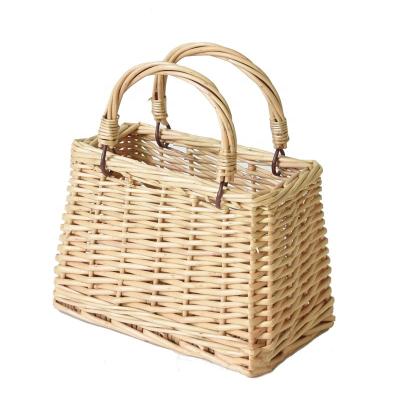 China Eco Friendly Vintage Kids Mini Wicker Handbags For Girls To Wedding Baskets for sale