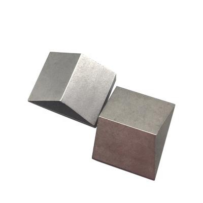 China YG8 Tungsten Cemented Carbide TC Cutting Welded Saw Tips Tungsten Carbide Tungsten Carbide Scrap for sale