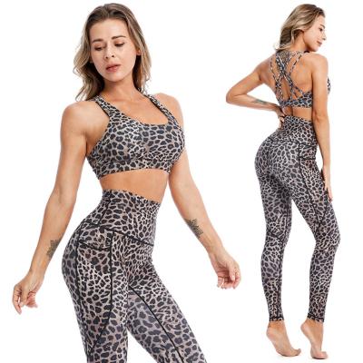 China 2021 Wholesale Breathable Yoga Sets Printed Leopard Bra Leggings 2pcs Women's Yoga Sets Fitness Leopard Print Yoga Set for sale