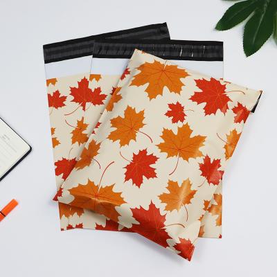 China Essential Maple Leaf Express Bag In Autumn And Winter for sale