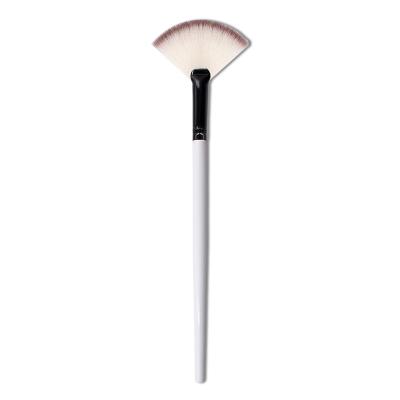 China NAIL Hot Selling Single Fan-shaped Makeup Brush With Three-color Persian Wool for sale