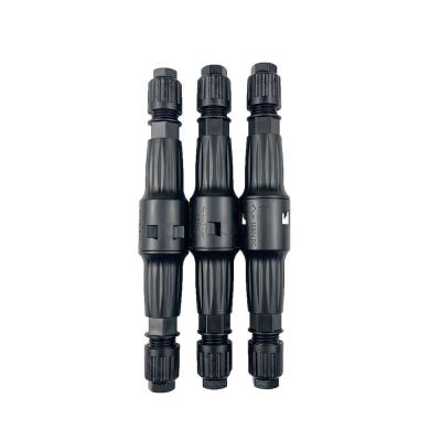 China IP67 1500V Rated Black Solar Panel Fuse Connector for Long-Lasting Performance for sale