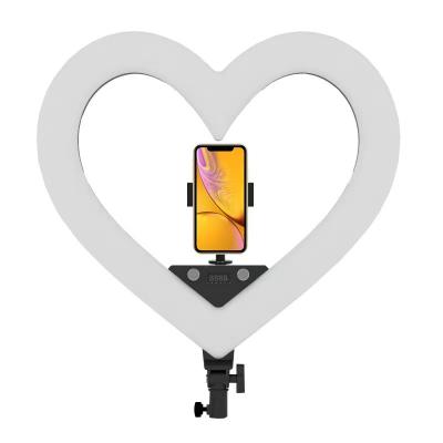 China PORTABLE Black Heart Shaped Cell Phone Selfie Beauty Ring Fill Light Multi-Function Desktop Fill Light zu verkaufen