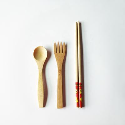 China Sustainable Organic Bamboo Cutlery Set For Kids Baby Spoon Feeding Chopsticks for sale