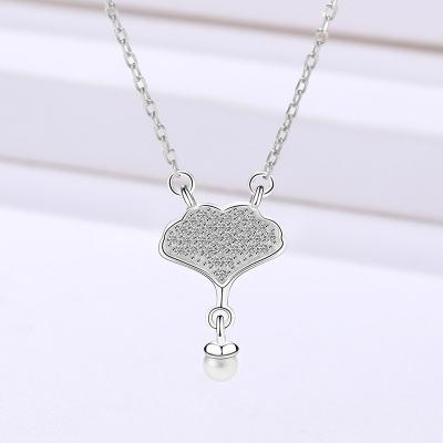 China 2022 New Real S925 Sterling Ginkgo Necklace Women Fashion Leaf Jewelry Small MOQ HOYON Wholesale Solid Silver TRENDY for sale