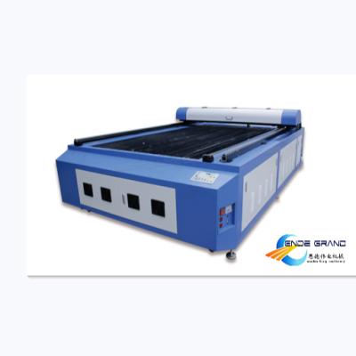 China Laser Engraving 150W CO2 Laser Cutting Machine Engraver Textile Banner CCD Camera ruida 1325 for sale