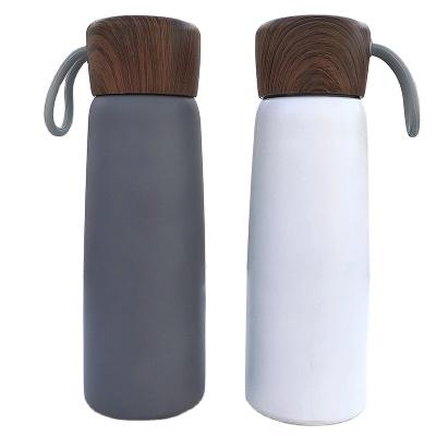 China 500ml Double Wall Vacuum Water Bottle Tumbler With Wooden Lid Te koop