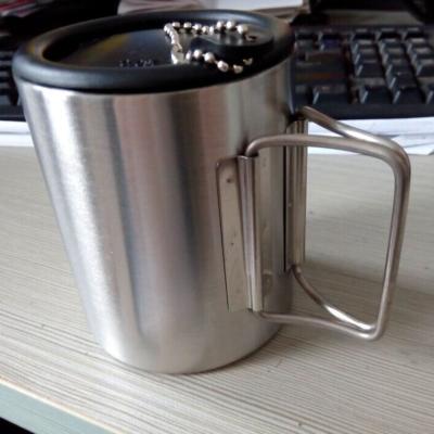 중국 Mountaineering Travel Stainless Steel Cups Folding Handle Camping Mugs 판매용