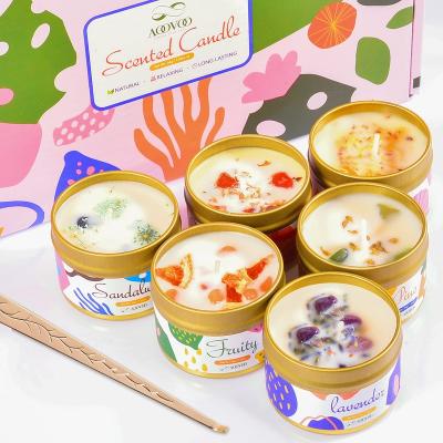 China Morden Pure Natural Dried Flower Soy Wax Candles Dried Flower Tins Gift Set Scented Candles for sale