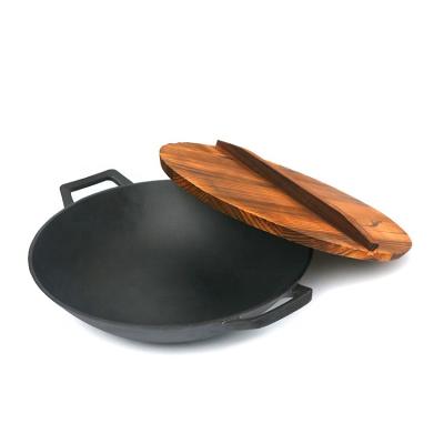 China Sustainable Cast Iron Double Ear Chinese Wok Pan 36cm With Wooden Lid for sale