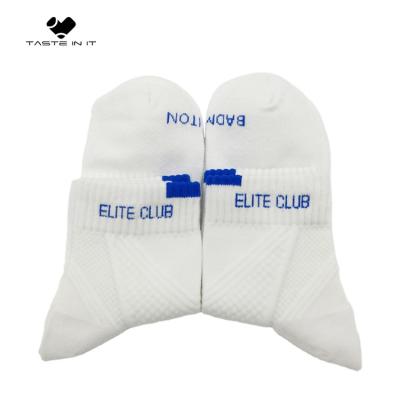 China Factory Price Breathable Sustainable Premium Badminton Ball Sport Socks Wholesale Custom Socks for sale