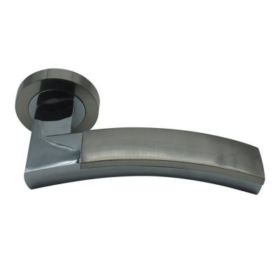 China Modern Style Interior Door Handle Metal Door Handle Modern New Design for sale