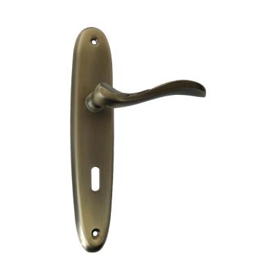 China Modern Metal Iron Door Handles Door Locks Steel Bedroom Door Handle for sale