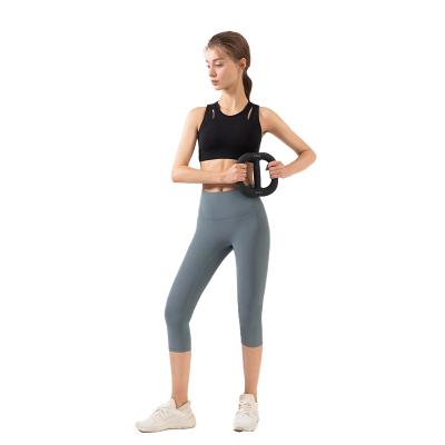 China High Quality Breathable Women's Solid Color Comfortable And Tight Quick-drying Fitness Pants Cropped Pants for sale