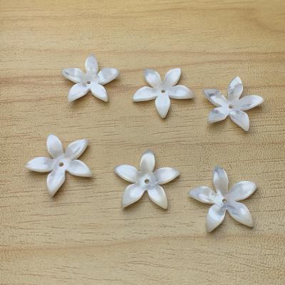 China Wholesale Custom 17mm Jewelry Making Natural White Sea Shell Flower Beads For Jewelry Making DIY Handmade for sale