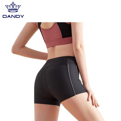 China Fashion Breathable High Elastic Yoga Shorts Breathable Nylon Fabric And Comfortable Supports Running Wear for sale