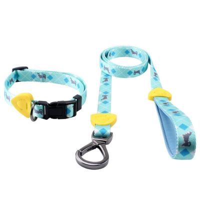 Chine Hot Selling Luxury Wholesale Floral Nylon Padded Dog Collar Pet Cat Dog Collar And Leash Set Custom Custom à vendre