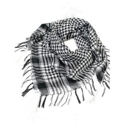 China Comfortable Cheap Military Tactical Arab Scarf 95*95cm Cotton Shemagh Desert Keffiyeh Head Neck Scarf Wrap With Tassel Other Scarves for sale