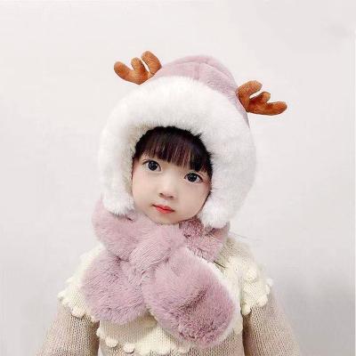 China 2022 New Christmas Antlers Children's Hat Cute Baby Winter Hat And Scarf Set Korean Style Eco-friendly Warm Gift for sale