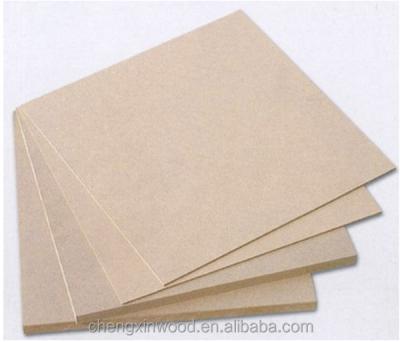 China Moisture proof E0 glue funiture use MDF board/raw MDF/melamine MDF for sale