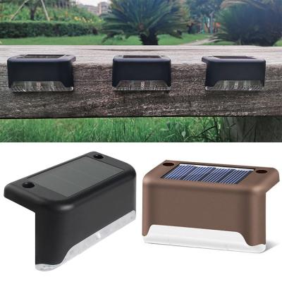 China Wholesale Waterproof LED Garden Stair Light Solar Powered Outdoor Household Garden Lamp for sale