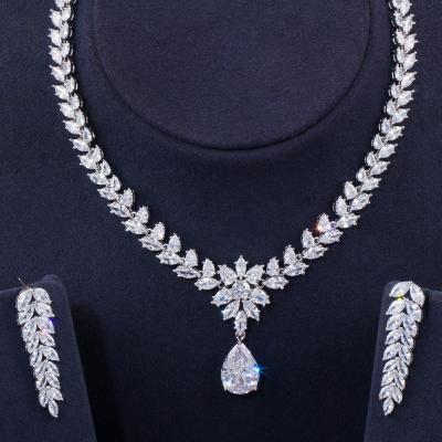 China 2022 Soft Bridal Dress Accessories CLASSIC Wedding Zircon Necklace And Earrings Sets for sale