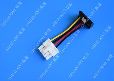 China hembra del poder de SATA de 15 pernos al cable masculino de Serial ATA del poder interno 4-Pin con el cierre del metal en venta