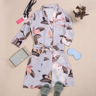 China Custom Printed Pajamas Plus Size Woman Flower 3 Set Winter Breathable Women Nightgowns for sale