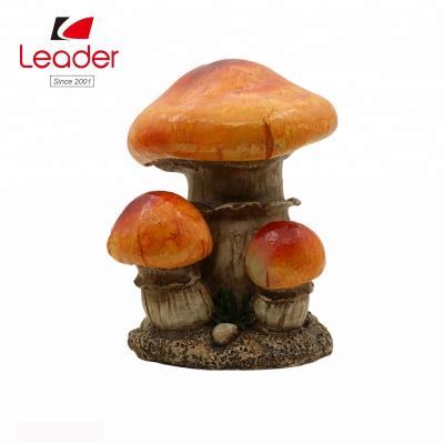 China Resin Mushroom Polyresin Figurine Mushroom Figurine for Home and Outdoor Garden Statue Art for sale