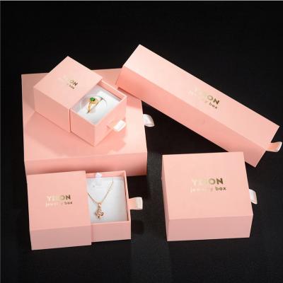 China Custom Luxury Jewelery Packaging Jewelry Boxes Para joias de para embalagem Paper Jewelry Gift Boxes for sale