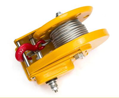 China Smoothly Suited 1200lbs-3000lbs Portable Self Locking Mini Manual Hand Winch for sale