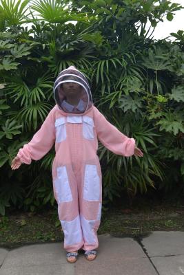 China Ropa de apicultura ventilada de estrella de abeja de tres capas Ropa a prueba de abejas con flujo de aire de velo en venta