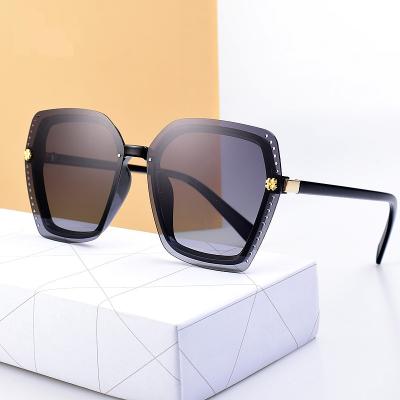 China Trendy Sunglasses 2021 Newest Fashion Sunglasses Women Rimless Women Sunglasses for sale