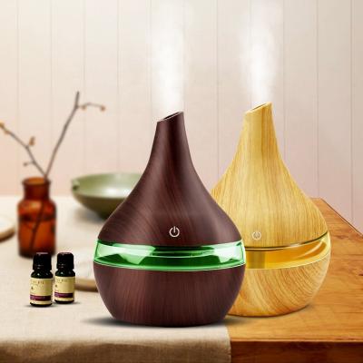 China 300ML USB Mini Mist Maker Led Light Car Grain Air Diffuser Ultrasonic Wood Essential Oil Aroma Humidifier for sale