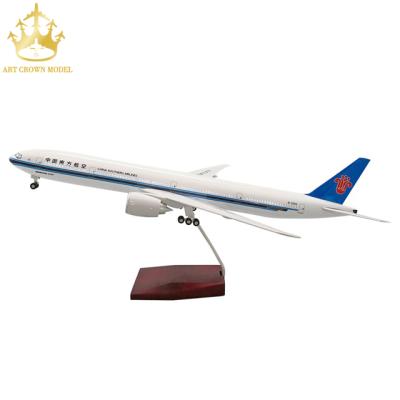 China China Boeing 777 China Southern Airlines 1:157 Simulation Resin Aircraft Model With Lights And Control Aircraft Sound Model for sale